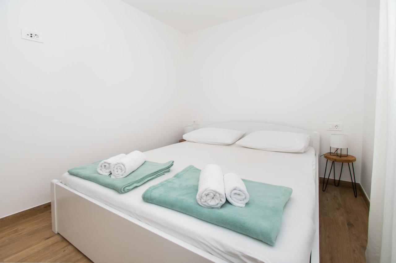 Apartmani Monika Žaborić Exterior foto