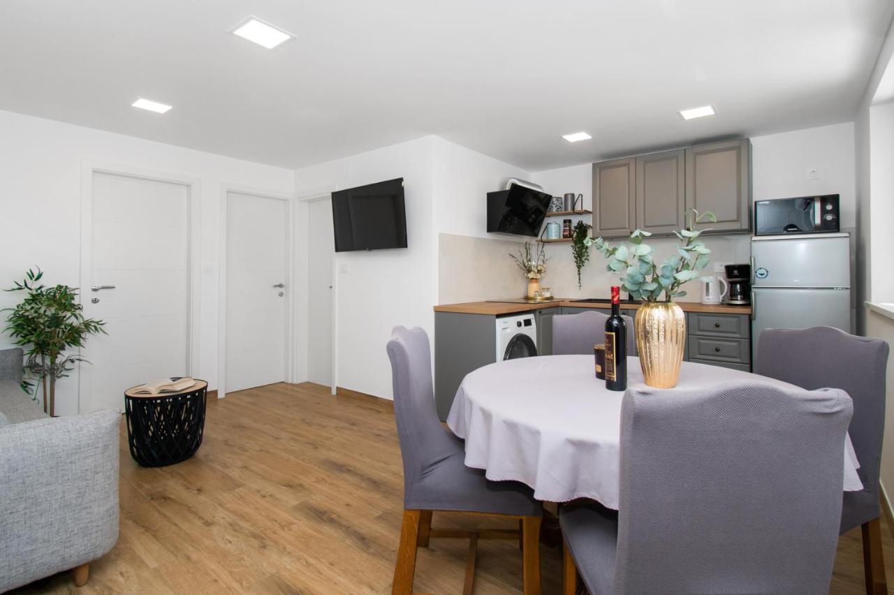 Apartmani Monika Žaborić Exterior foto